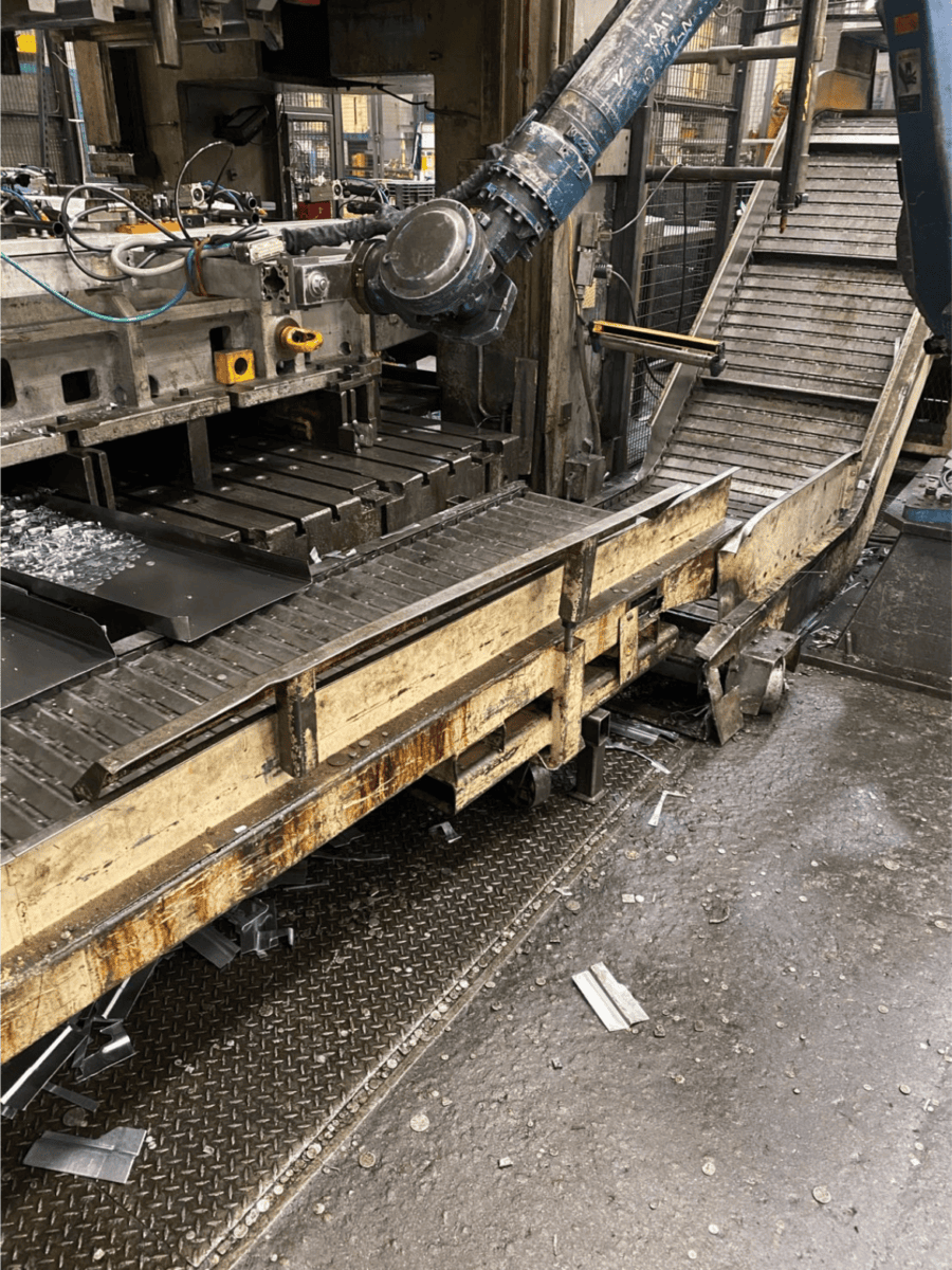 Installed MPI TurnKey Steel Hinge Conveyor