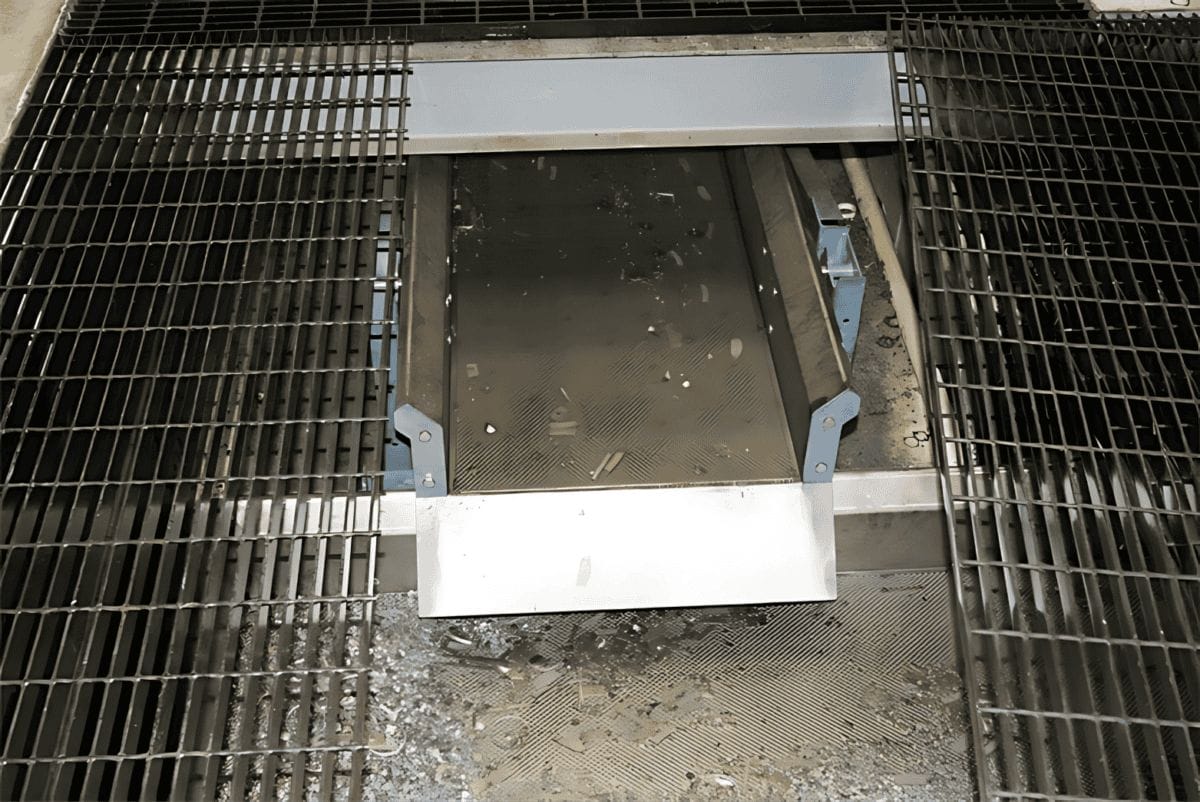 M-1000 Electric Shaker Conveyor in OEM Application