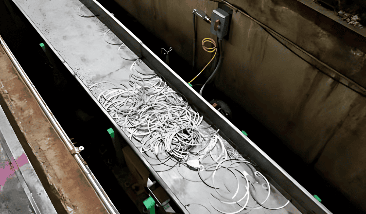 MPI Shaker Conveyor with 150 ft pan system
