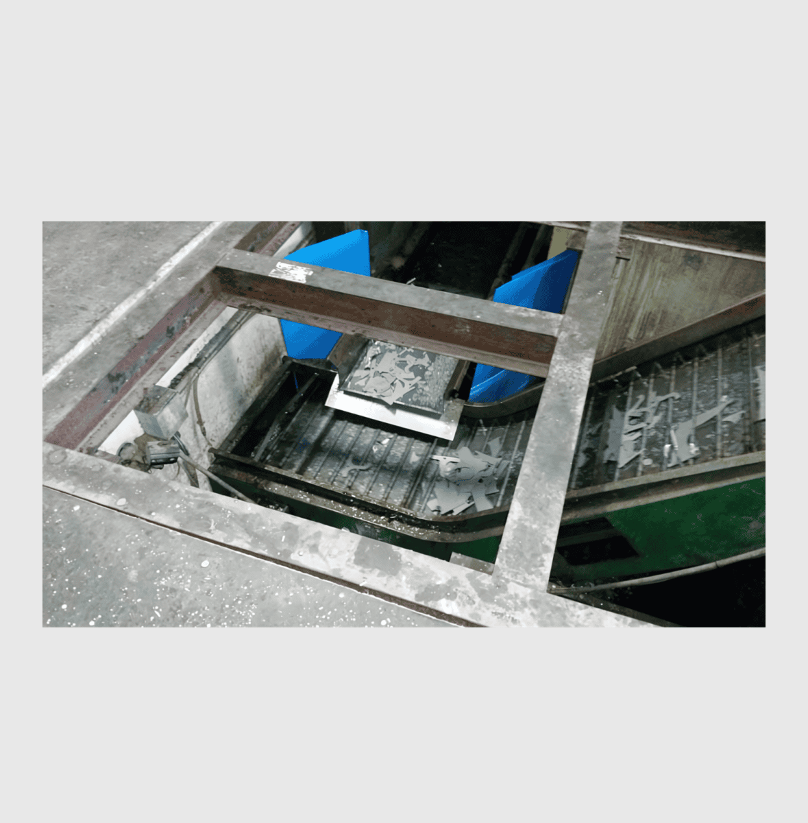 M-1000 Electric Scrap Shaker Conveyor Installed in Progressive Die Stamping Facility